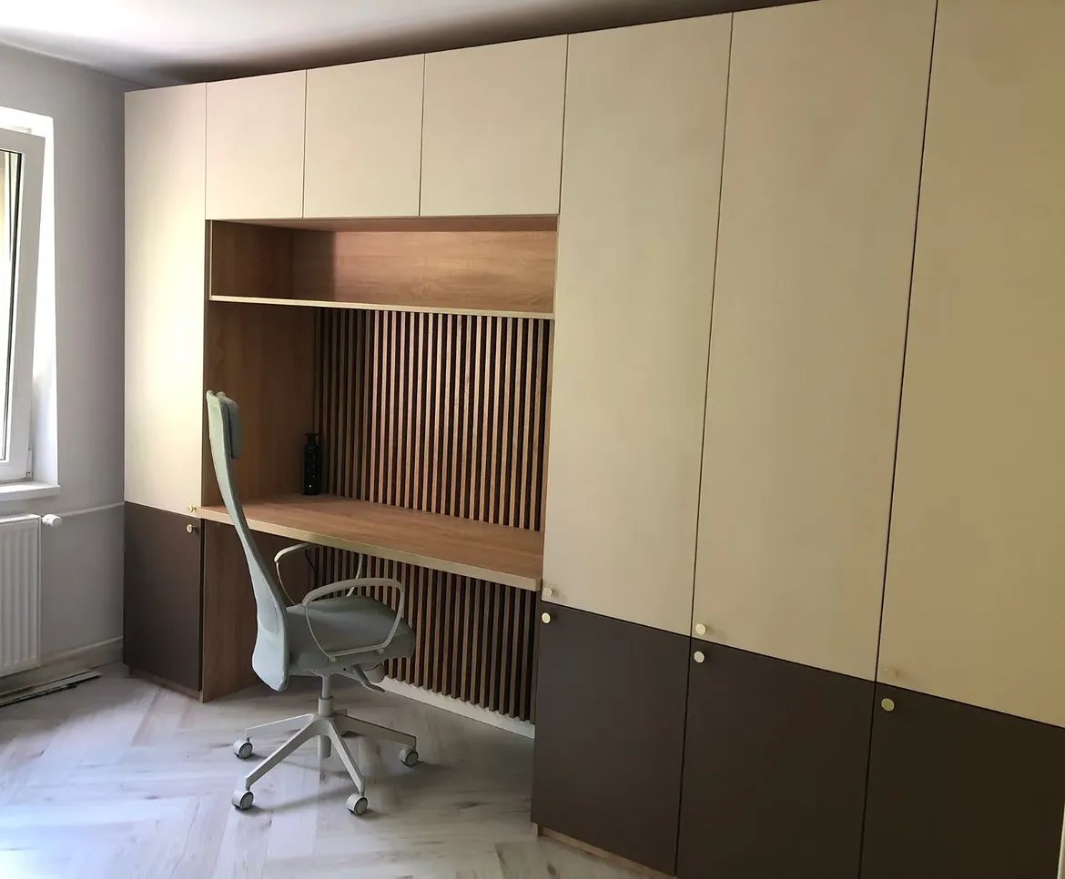 Mobilier de birou la comandă — LICAN MOB